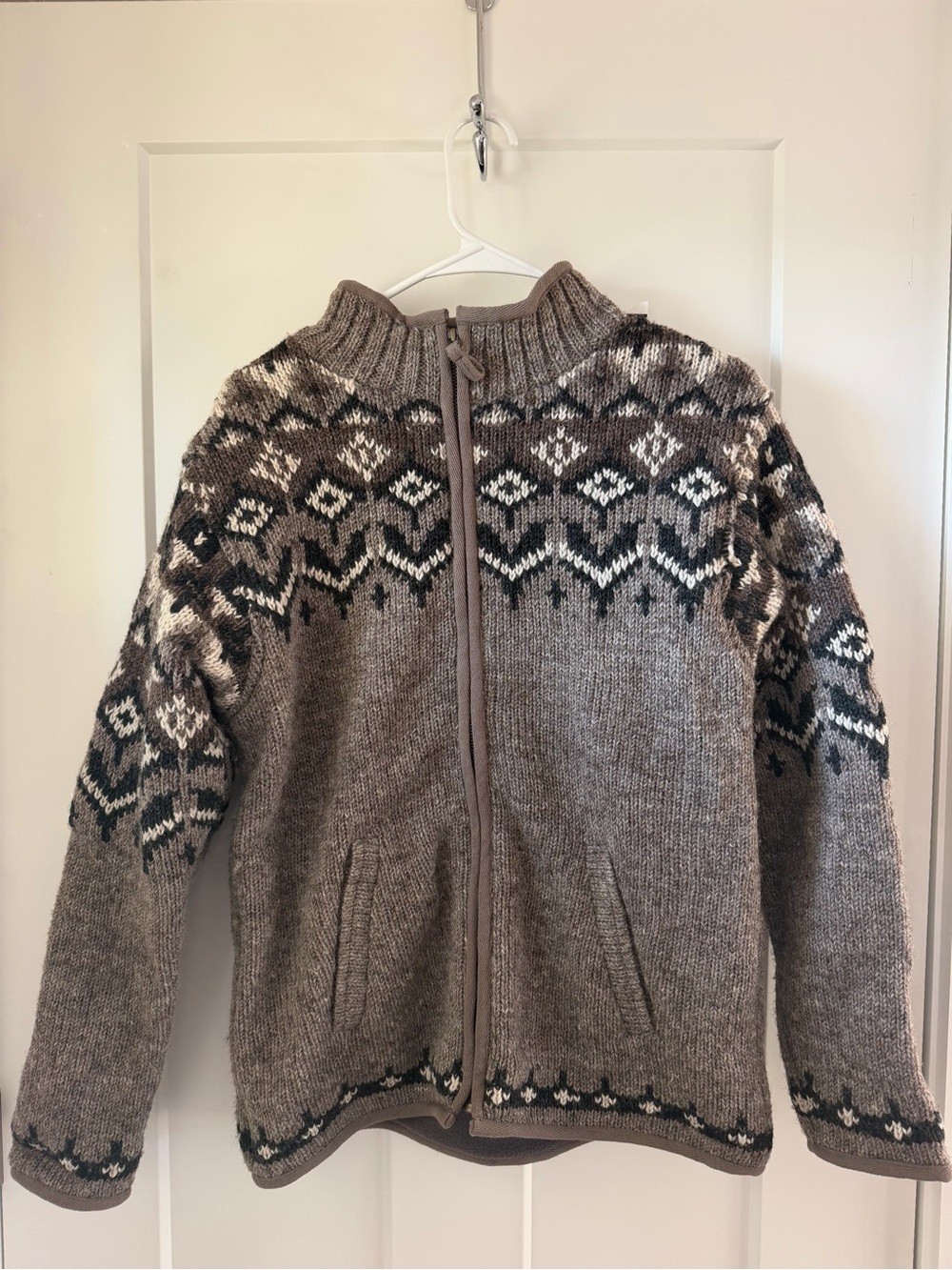 Lost Horizons Men’s 100% Wool Fair Isle Zip-Up Sweater, size Small like NEW